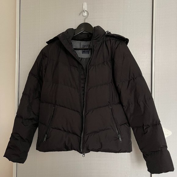 GAP Black Puff Coat - Picture 1 of 3